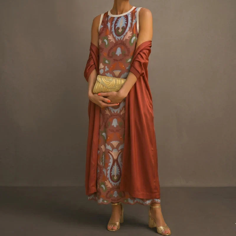 Robe longue imprimée Daniela avec gilet coordonné de Danoir Paris, tissu marron et design élégant pour femme