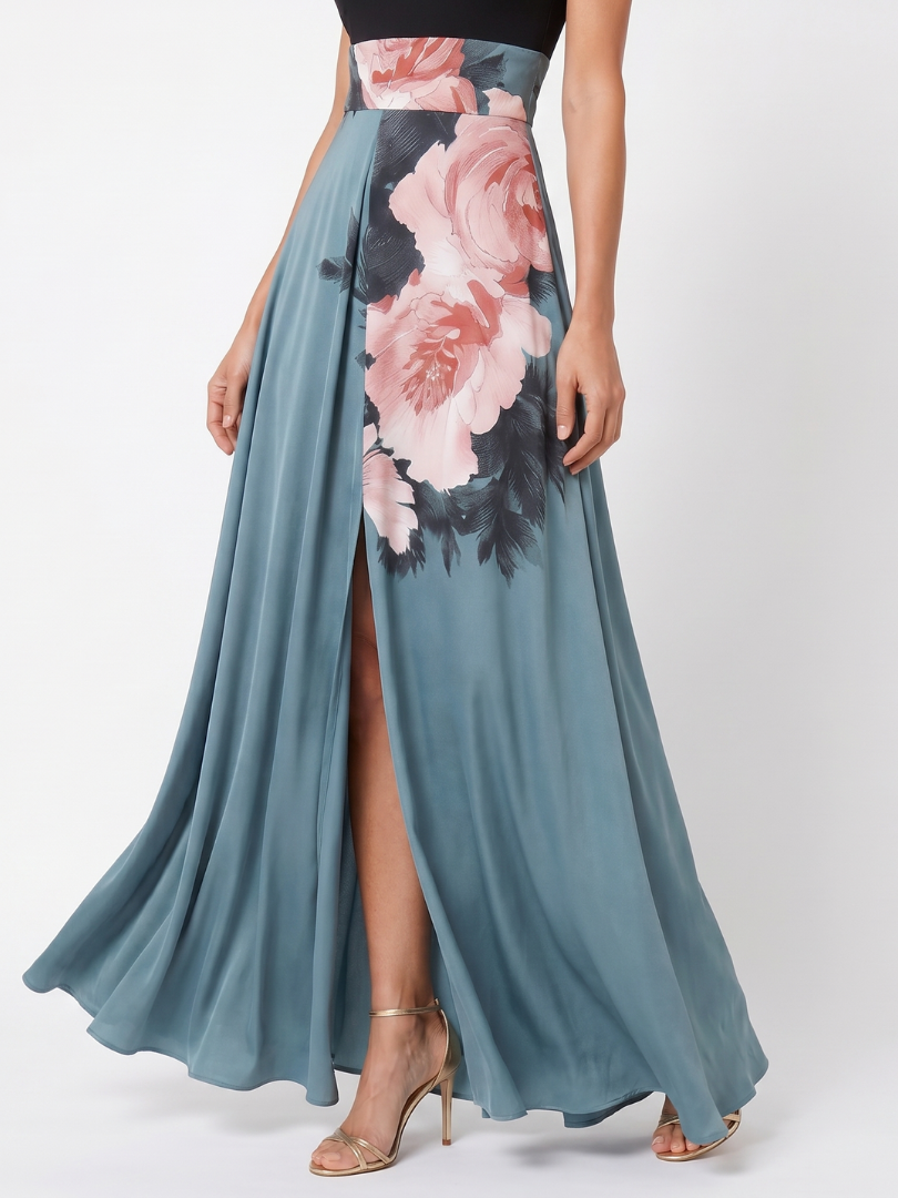 Robe longue maxi Danoir Paris Olympas avec bustier à halter, motif floral multicolore, jupe fluide et élégante.