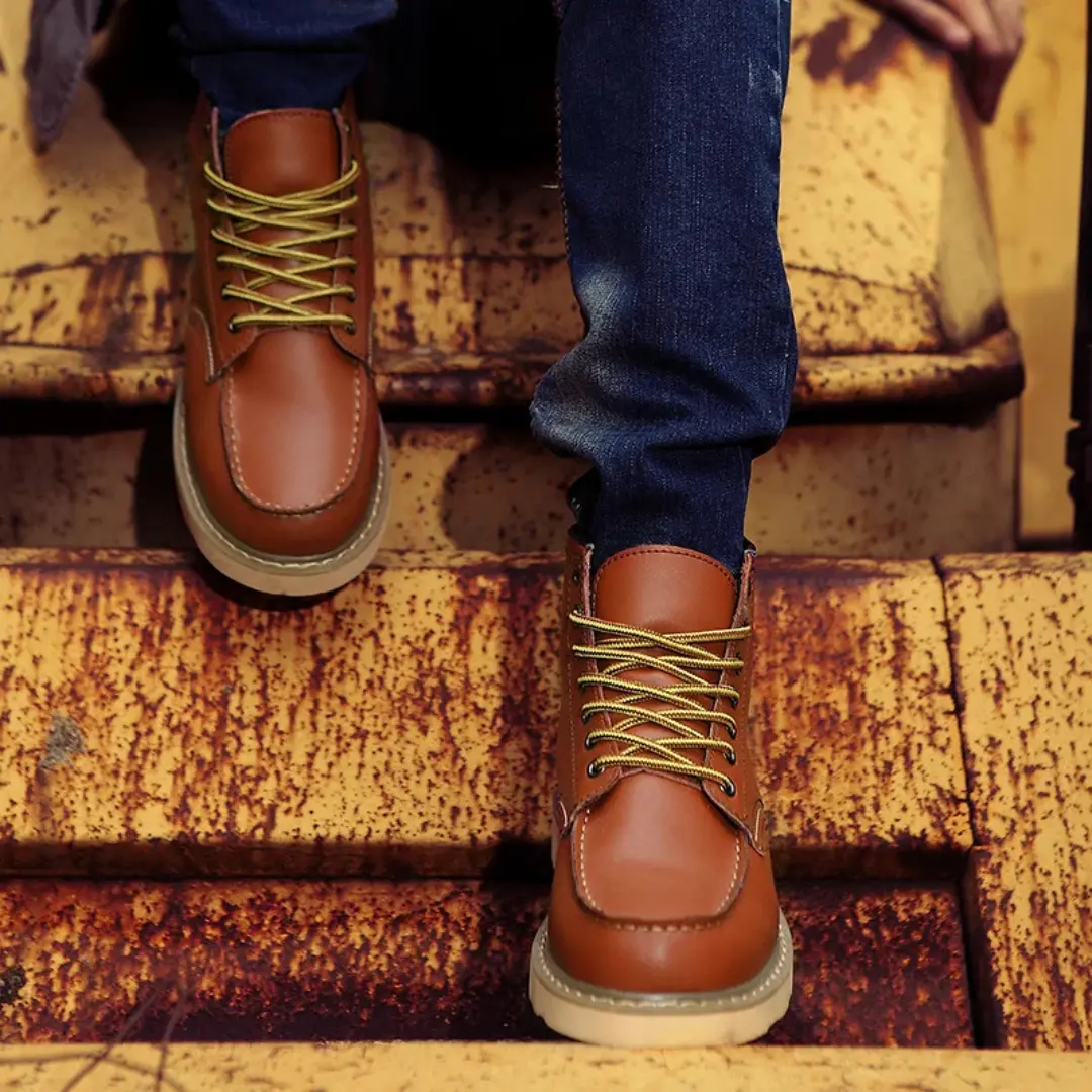 Bottes en cuir vintage Cole™ de Danoir Paris, noir, taille 38, avec design élégant et finition vintage.