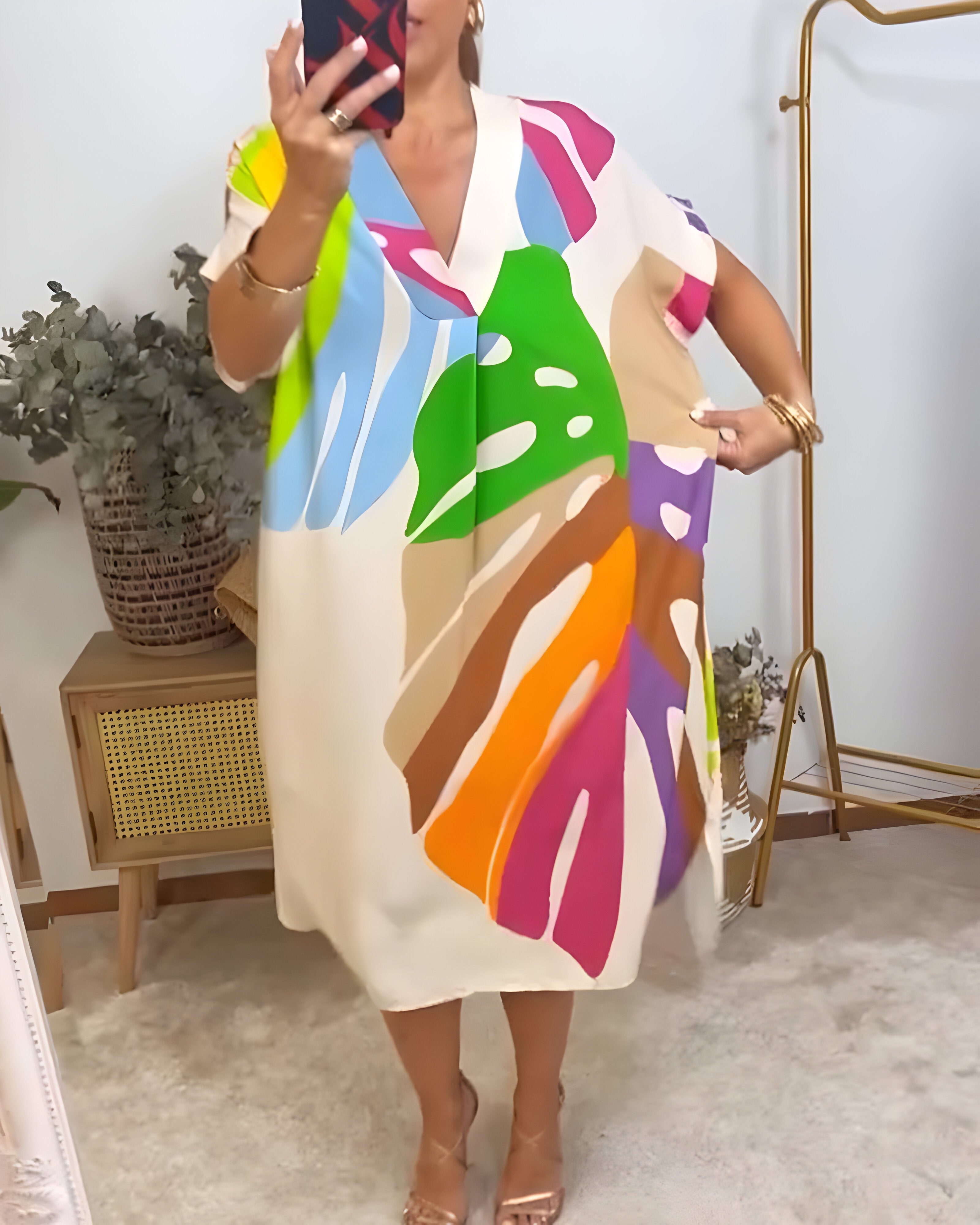 Robe décontractée colorée Rosaline de Danoir Paris, vue de face, tissu léger et style moderne, modèle noir presque épuisé