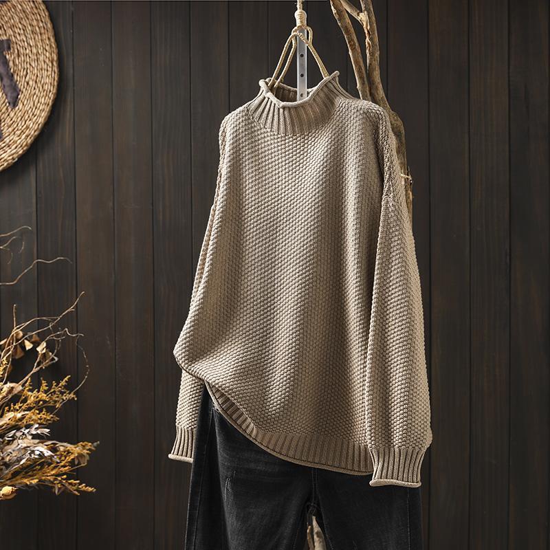 Pull tricoté élégant Mia de Danoir Paris en noir, vue de face avec détails du tissu et coupe moderne.
