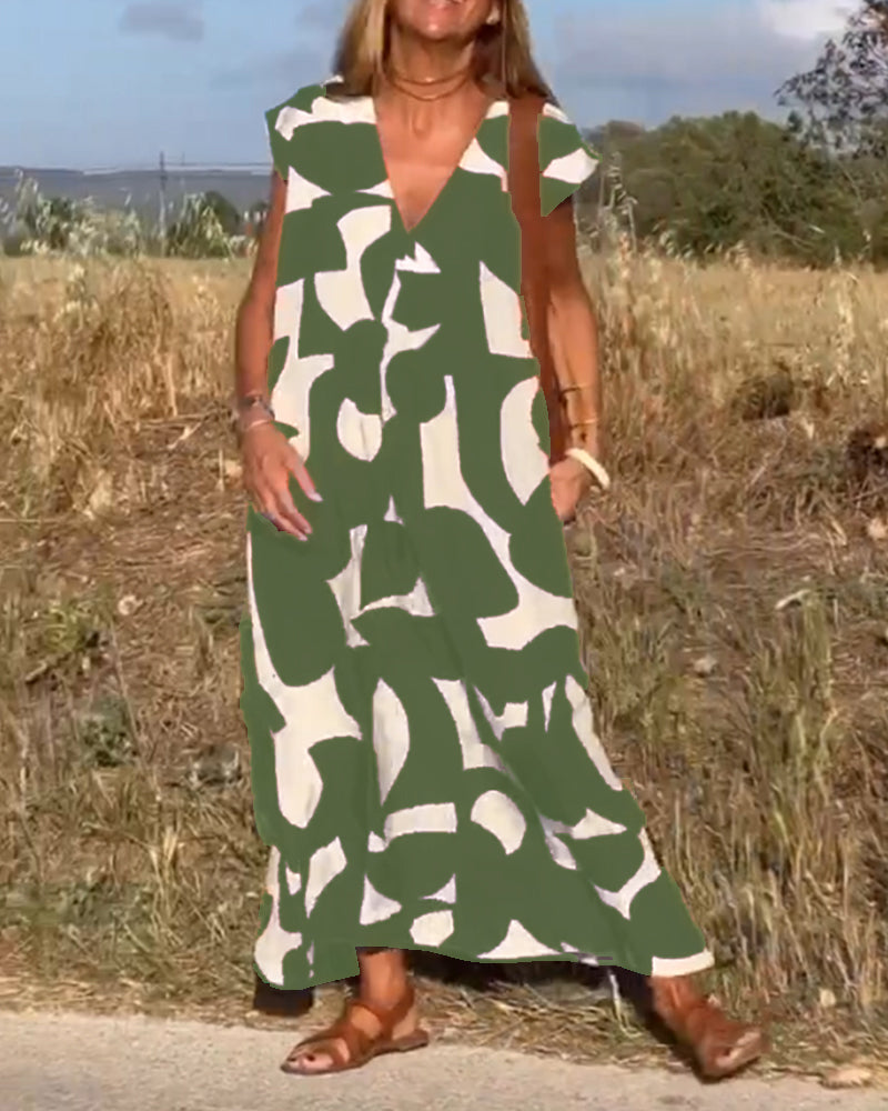 Robe chic et fluide Stéphanie en noir de Danoir Paris, vêtement élégant avec coupe fluide et détails sophistiqués.