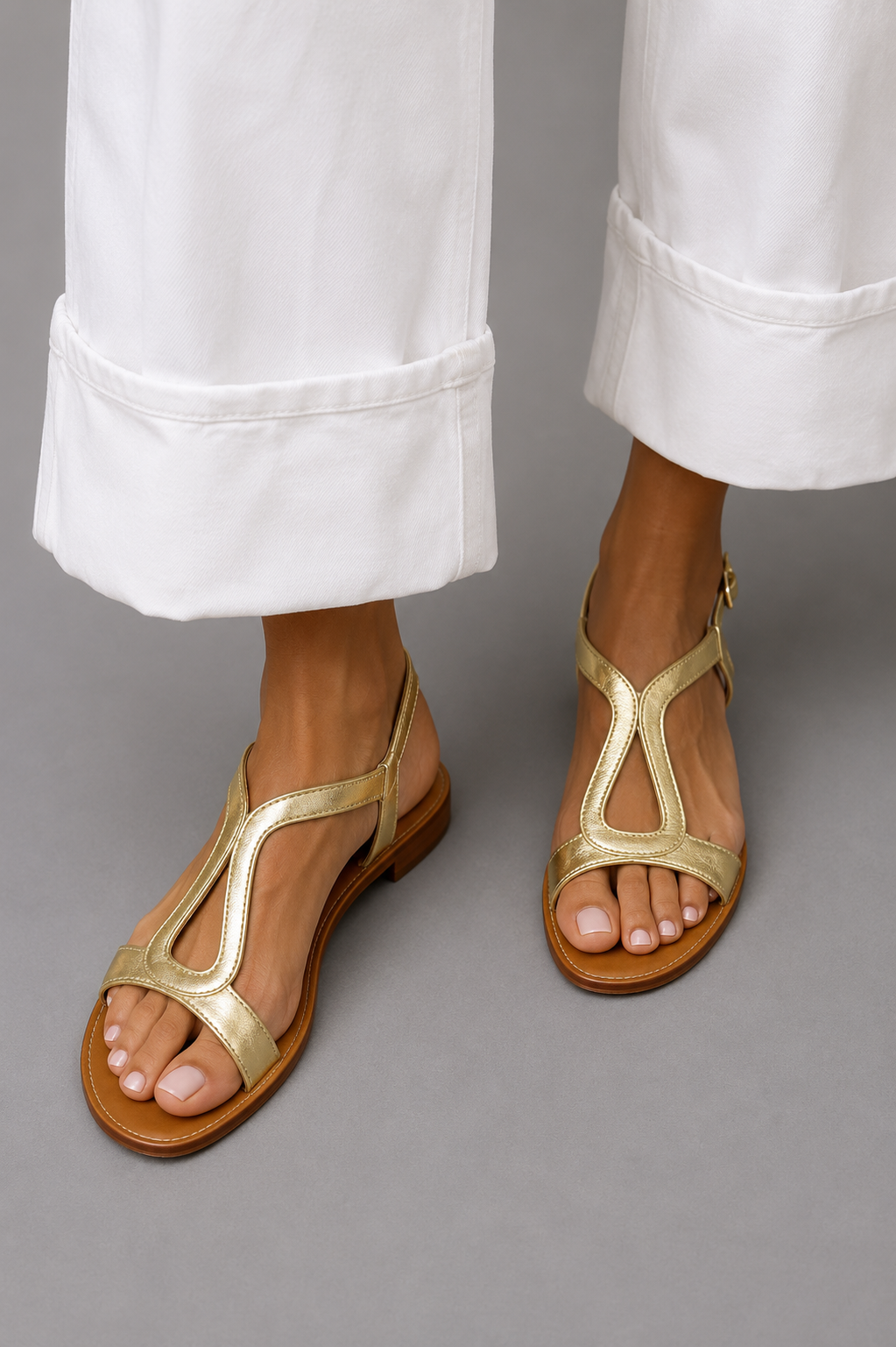 Sandales Ludovica Danoir Paris en cuir couleur soleil d'été, avec bride élégante et semelle confortable.