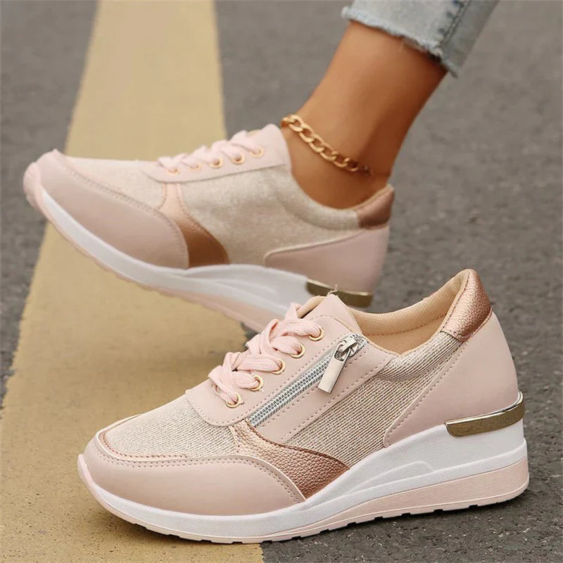 Chaussures orthopédiques pour femme Danoir Paris, confortables et ajustées, en promotion aujourd'hui, vues de côté.