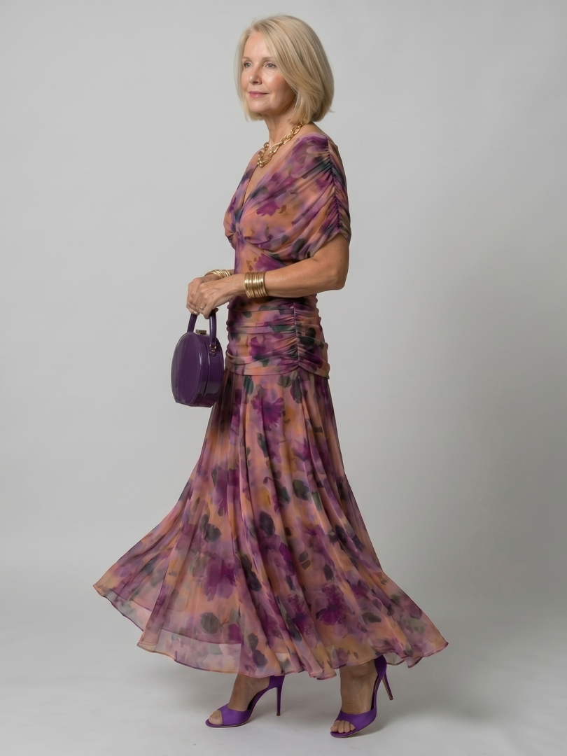 Robe midi fluide Danoir Paris Calen en violet, décolleté bardot, tissu léger et élégant, portée décontractée ou habillée.
