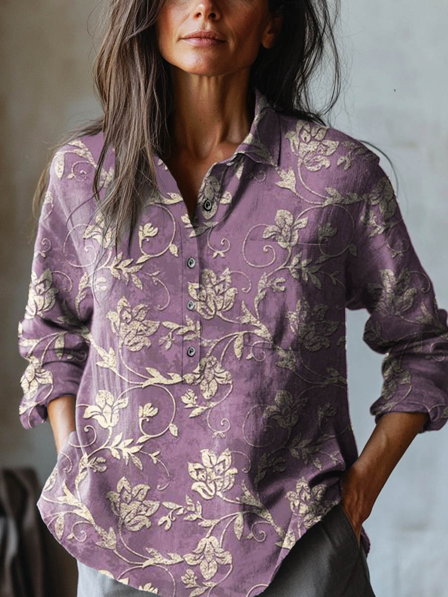 Chemise en lin brodée florale Irise de Danoir Paris, détail des broderies florales sur le tissu en lin naturel.