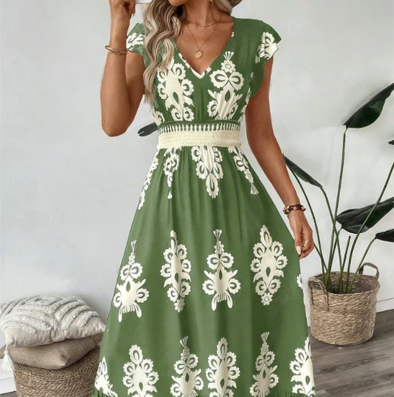 Robe maxi noire Danoir Paris Candela avec détails baroques et décolleté en V, élégante et sophistiquée.