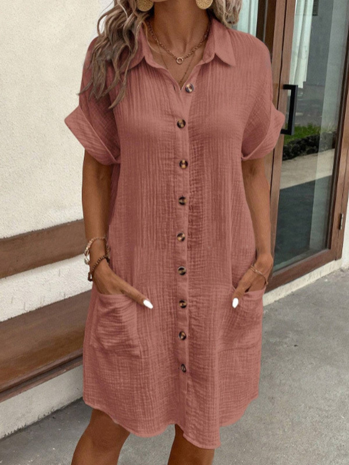 Robe oversize Andrea™ de Danoir Paris en tissu blanc, style polo ample et confortable, vue de face.