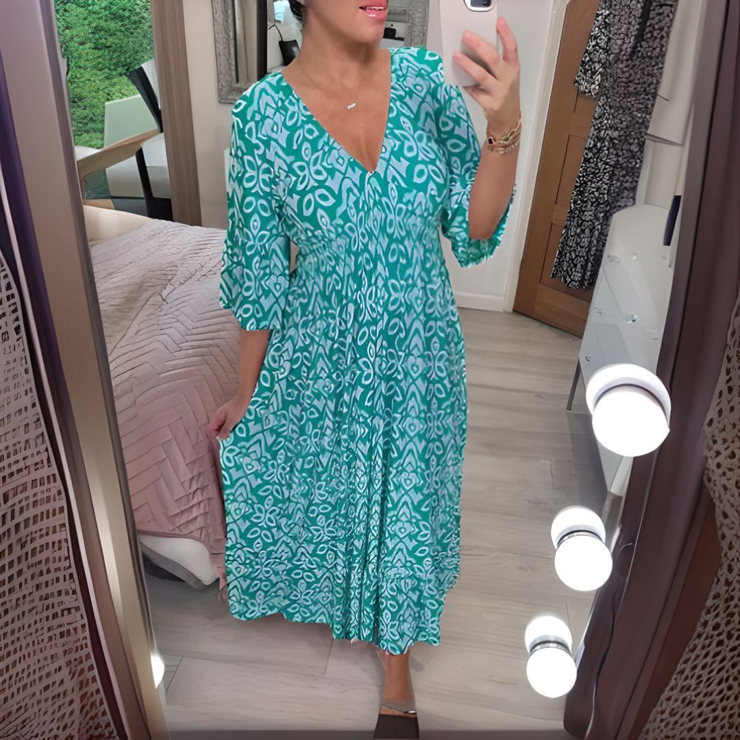 Robe chic bohème décontractée rouge Annie par Danoir Paris, vue de face avec détails du tissu et style élégant.
