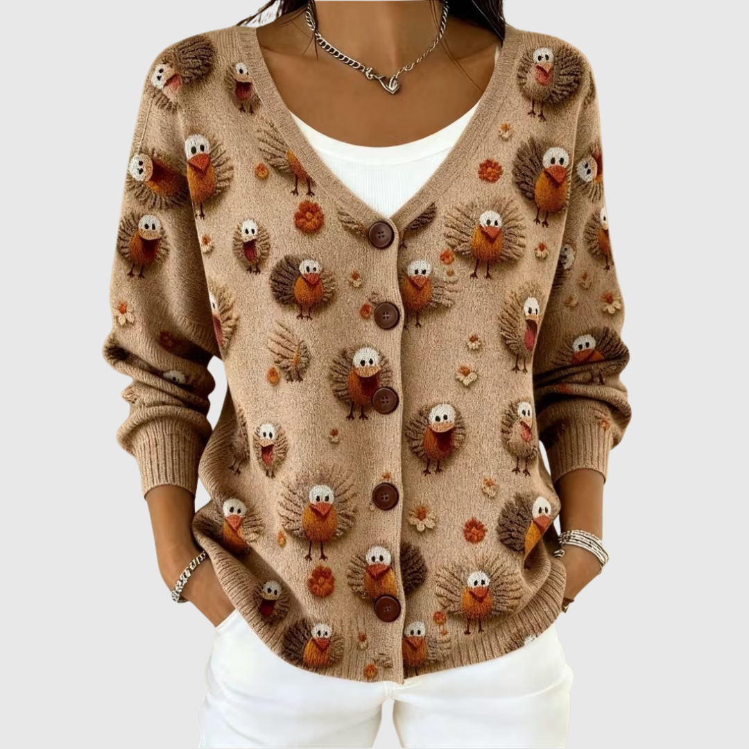 Cardigan en maille confortable boutonné de Danoir Paris, vue de face, en tissu doux et élégant.