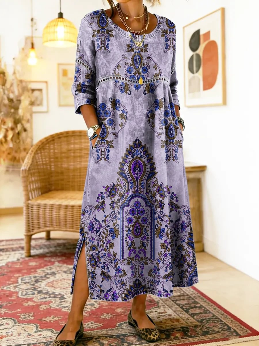 Robe imprimée Petra de Danoir Paris avec motif floral, manches courtes et coupe fluide, portée sur mannequin.