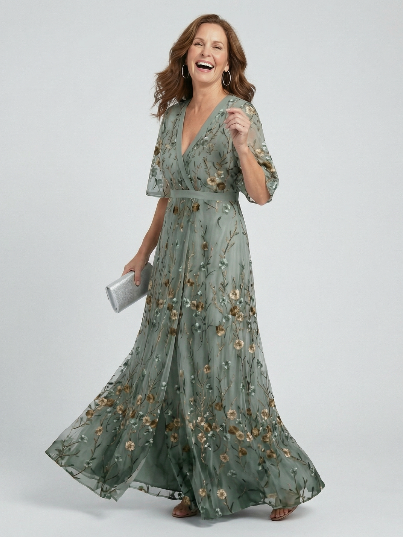 Robe longue maxi Selora Halter Bloom Flow de Danoir Paris en vert sauge avec bretelles et motif floral.
