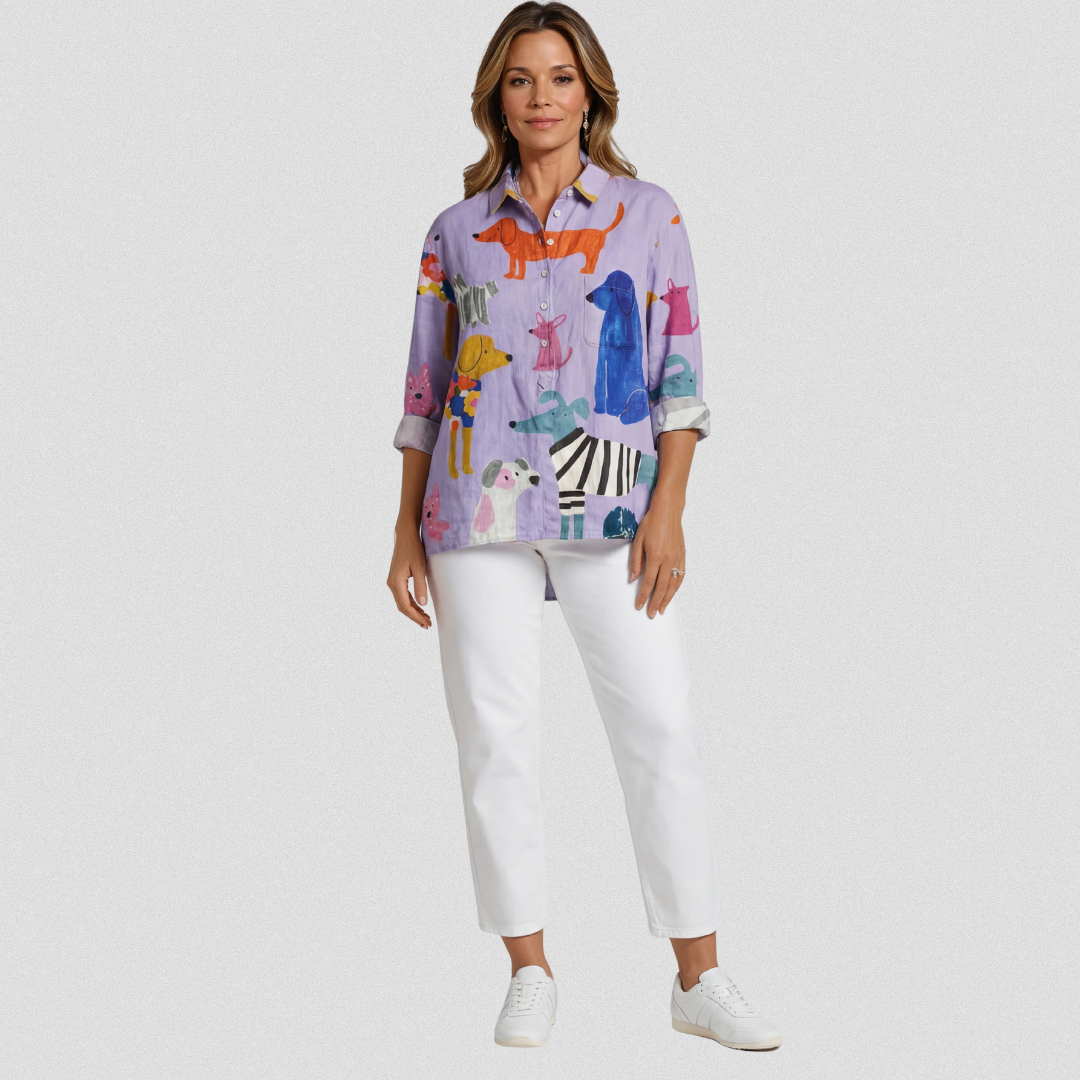 T-shirt Coralie Danoir Paris avec motif d'art chien multicolore, design tendance pour un look décontracté.