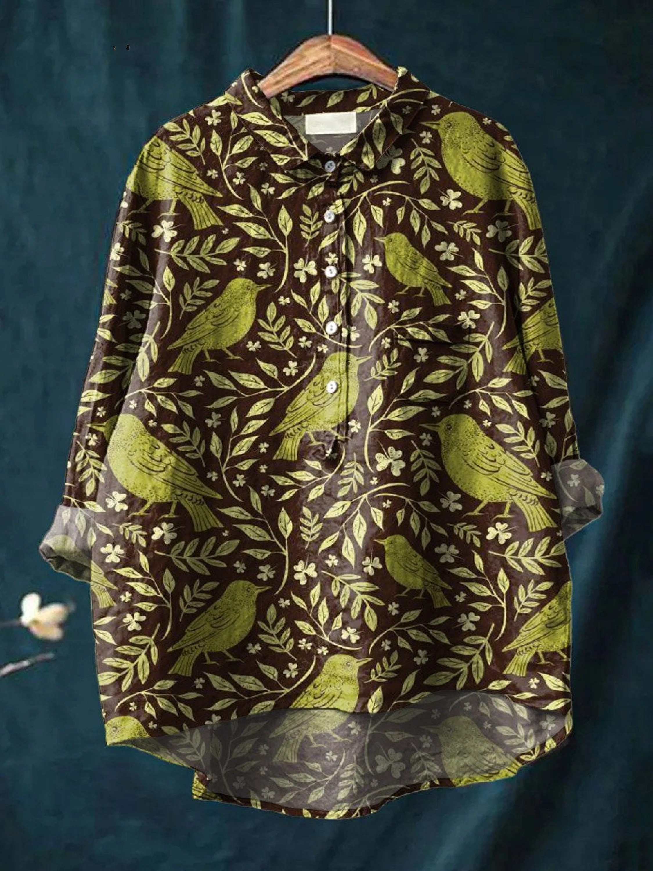 Chemise vintage Danoir Paris Nora avec motif floral coloré, élégante chemise en tissu léger et tendance.