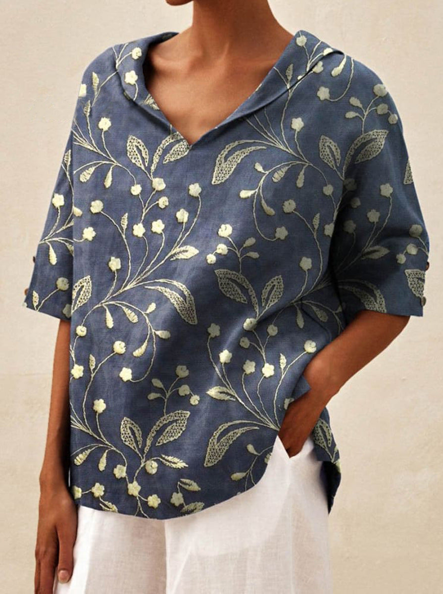 Haut léger floral estival Andrea de Danoir Paris, blouse blanche avec motif floral léger.