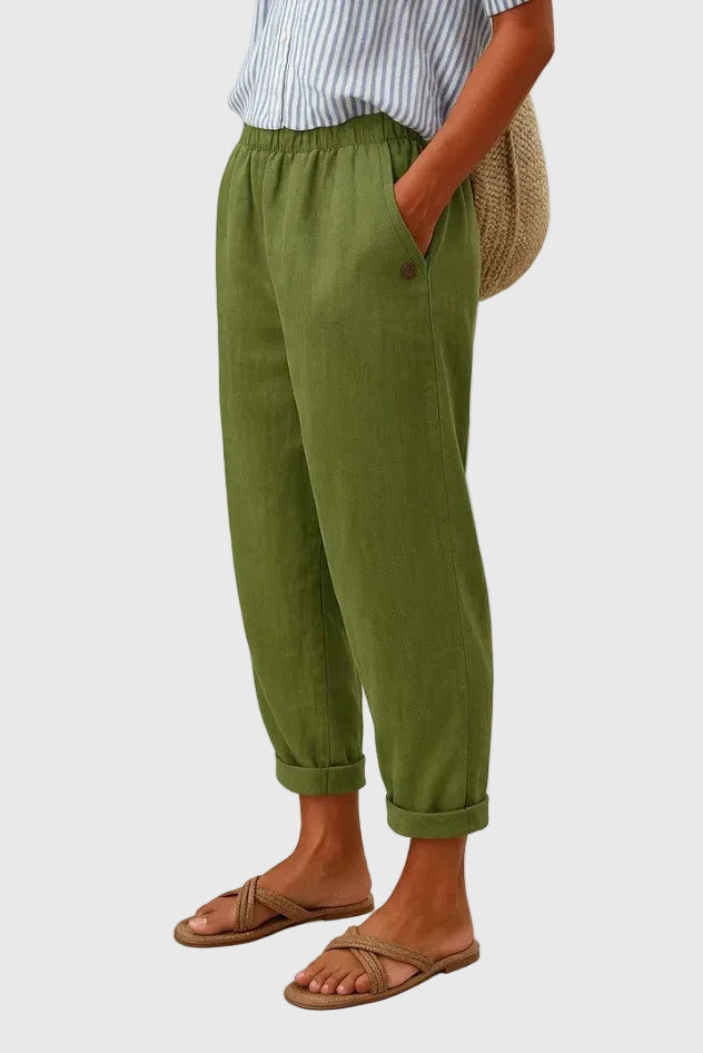 Pantalon blanc Danoir Paris Samantha, style chic et confortable, vue de face sur un modèle porté.