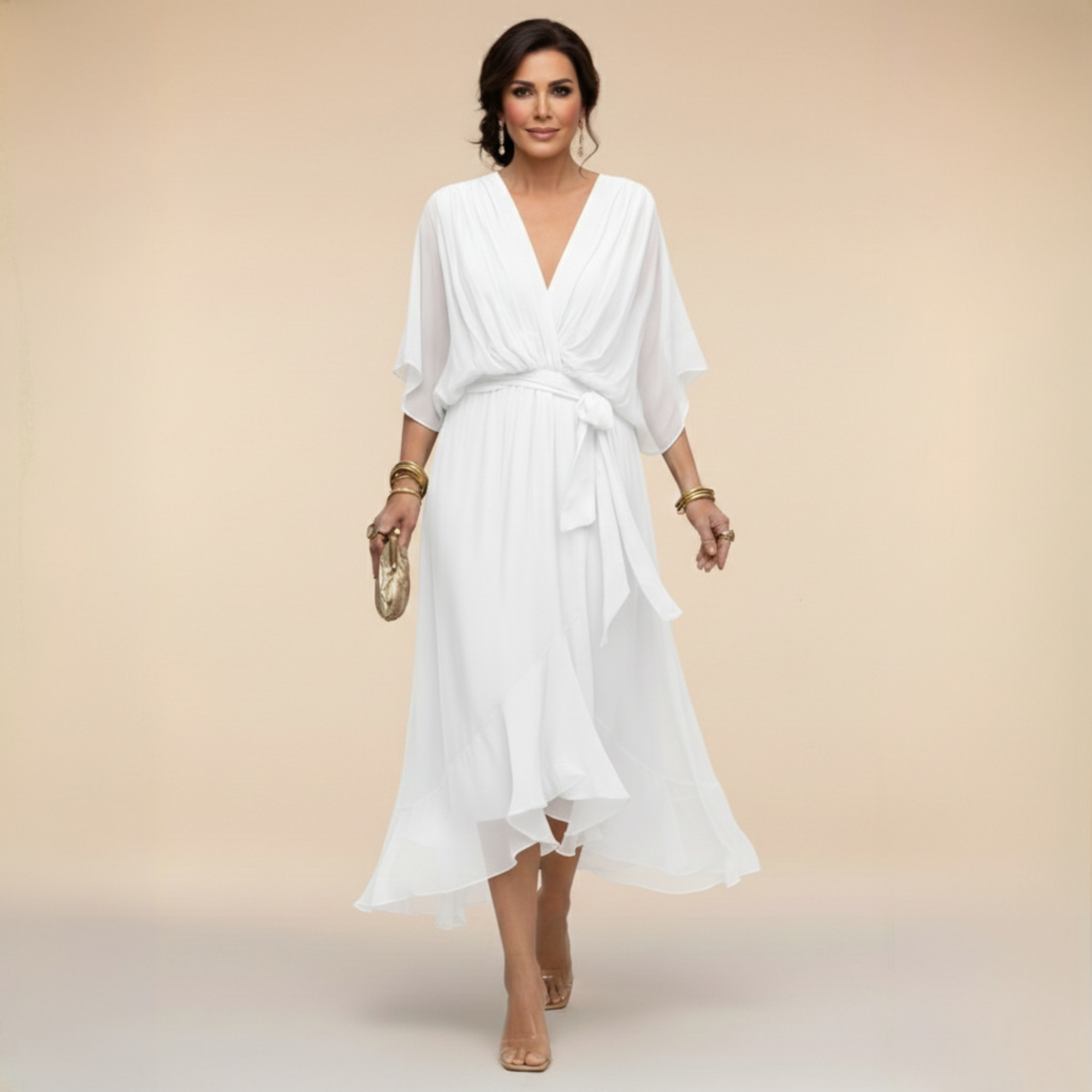 Robe en chiffon verte Danoir Paris MARTA avec décolleté en V, taille XS, élégante et fluide, portée sur un fond neutre.