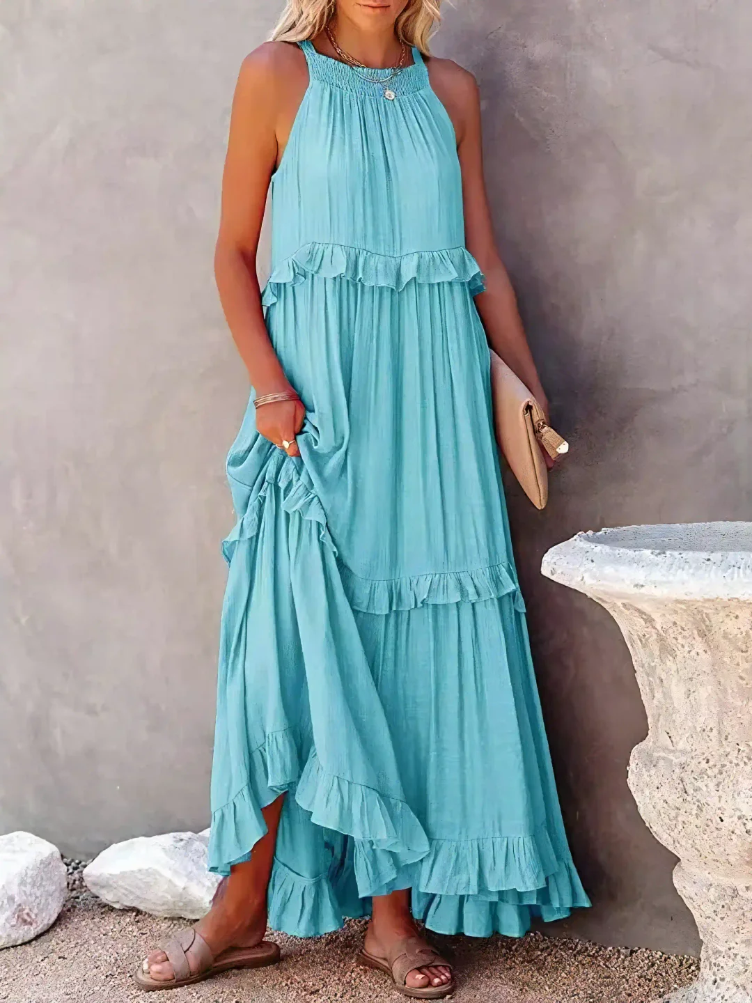 Robe estivale verte Elsie de Danoir Paris avec coupe élégante, idéale pour l'été, en tissu léger et fluide.