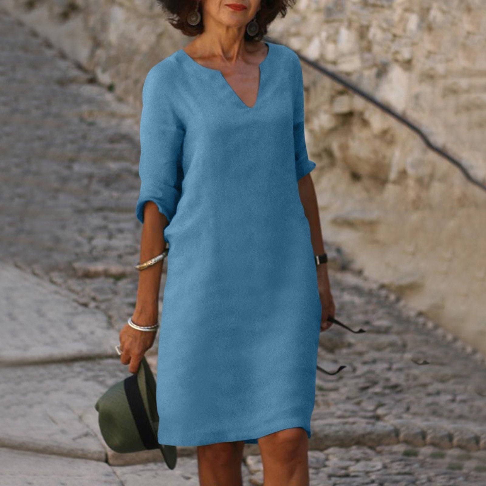 Robe légère élégante Danoir Paris Eulalior verte, vue de face, tissu fluide et style sophistiqué, idéale pour une occasion chic.