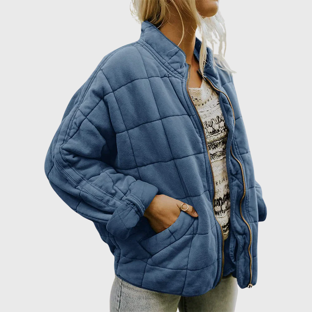 Veste matelassée verte Danoir Paris Josiane au look oversized élégant, vue de face avec col et détails raffinés.