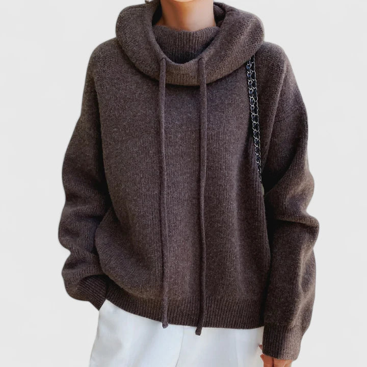 Sweat à capuche vert Danoir Paris Marie, vêtement confortable pour homme, porté sur un mannequin.