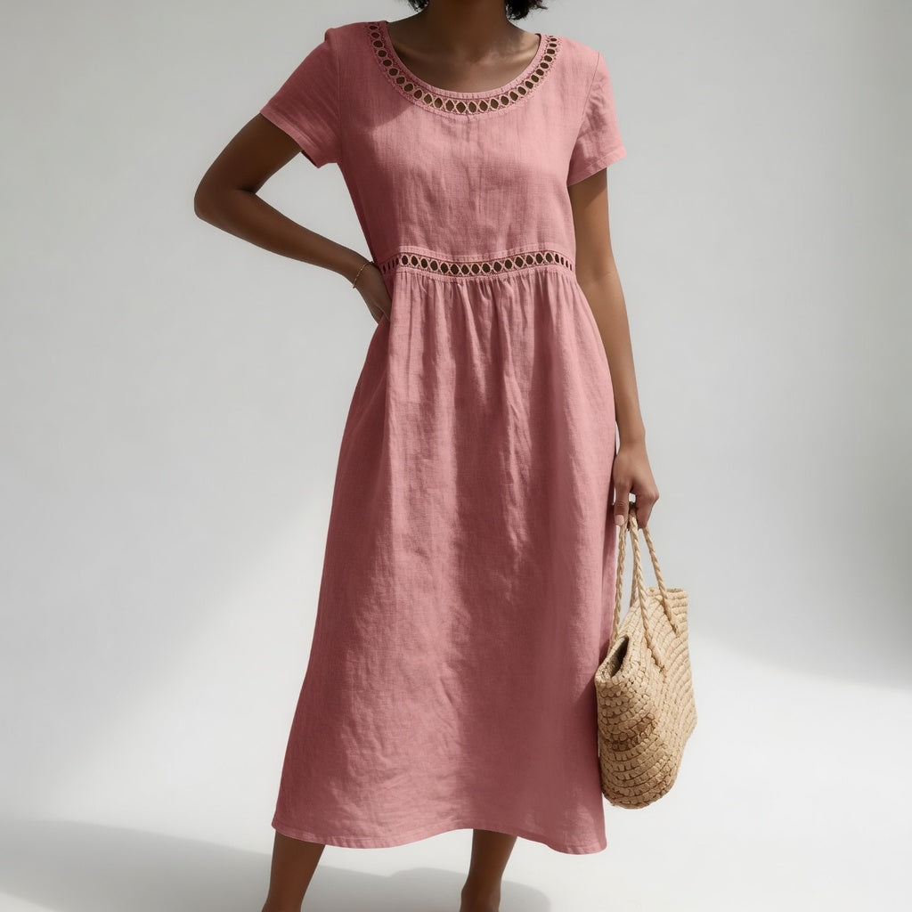 Robe mi-longue en coton brodé Perrnelle™ pour femme, élégante, douce, couleur noire, vêtement de mode Danoir Paris.