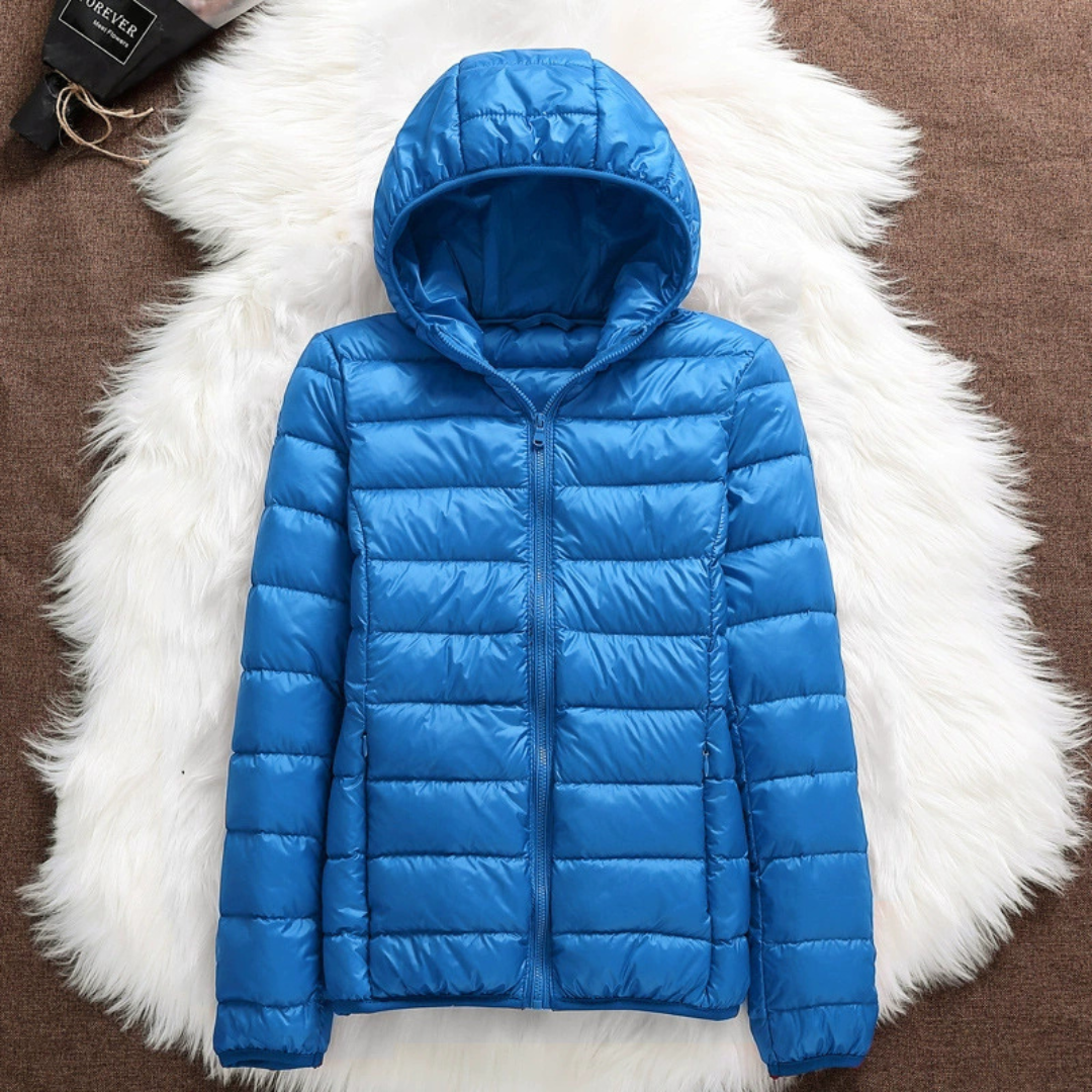 Doudoune pour femme Danoir Paris Peka, veste vert menthe en tissu léger avec capuche et fermeture zippée.