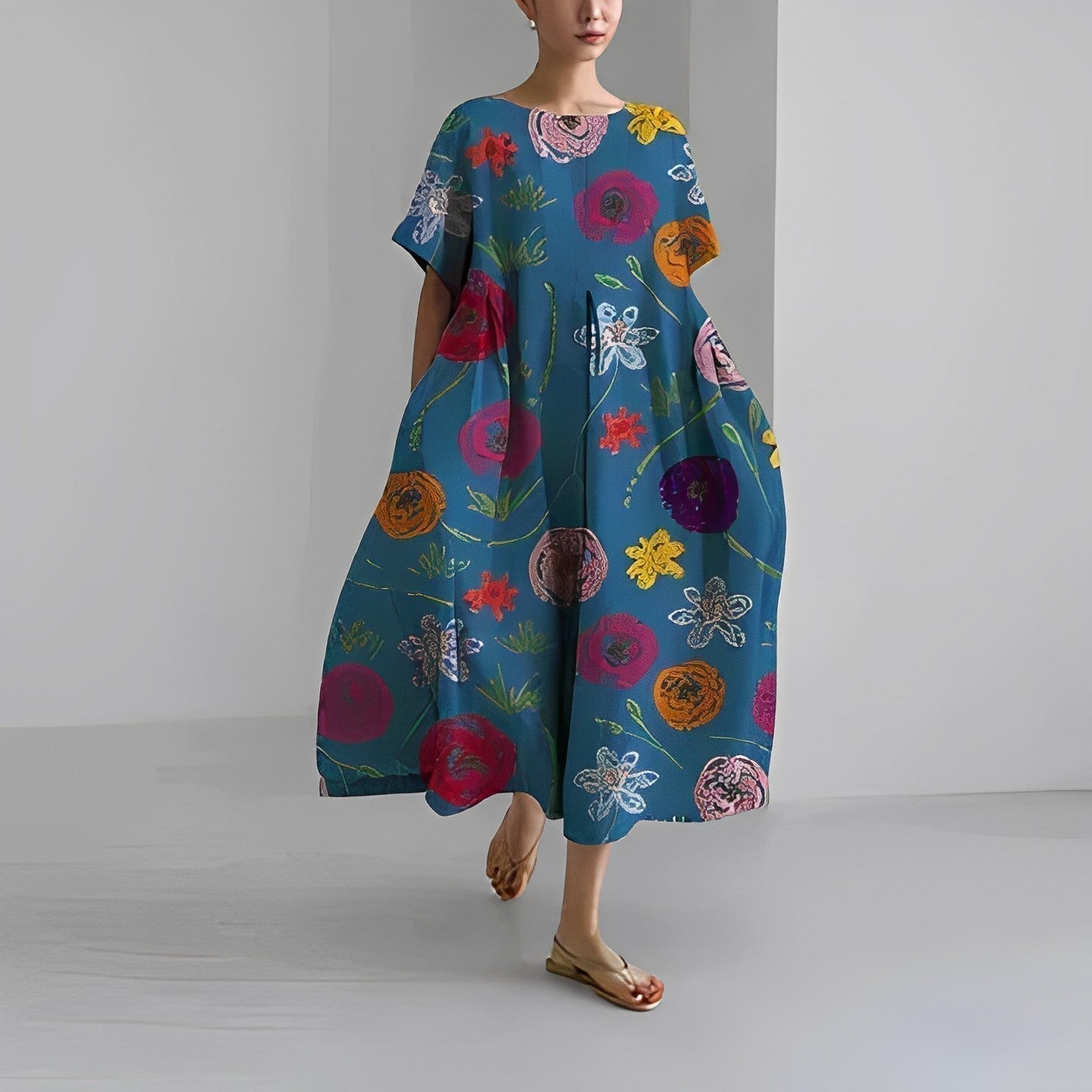 Robe bohème élégante Amelia de Danoir Paris, tissu léger et fluide, avec détails raffinés et coupe flatteuse.