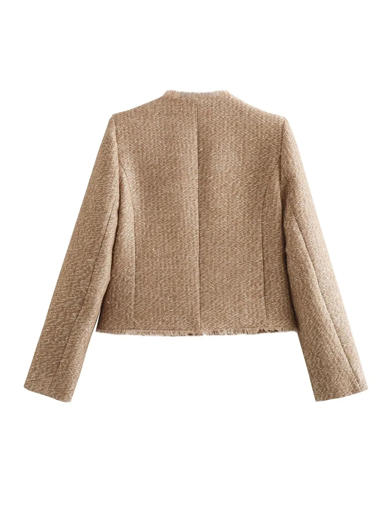 Veste chic beige Alice de Danoir Paris, coupe élégante, en tissu léger, vue de face sur fond neutre.