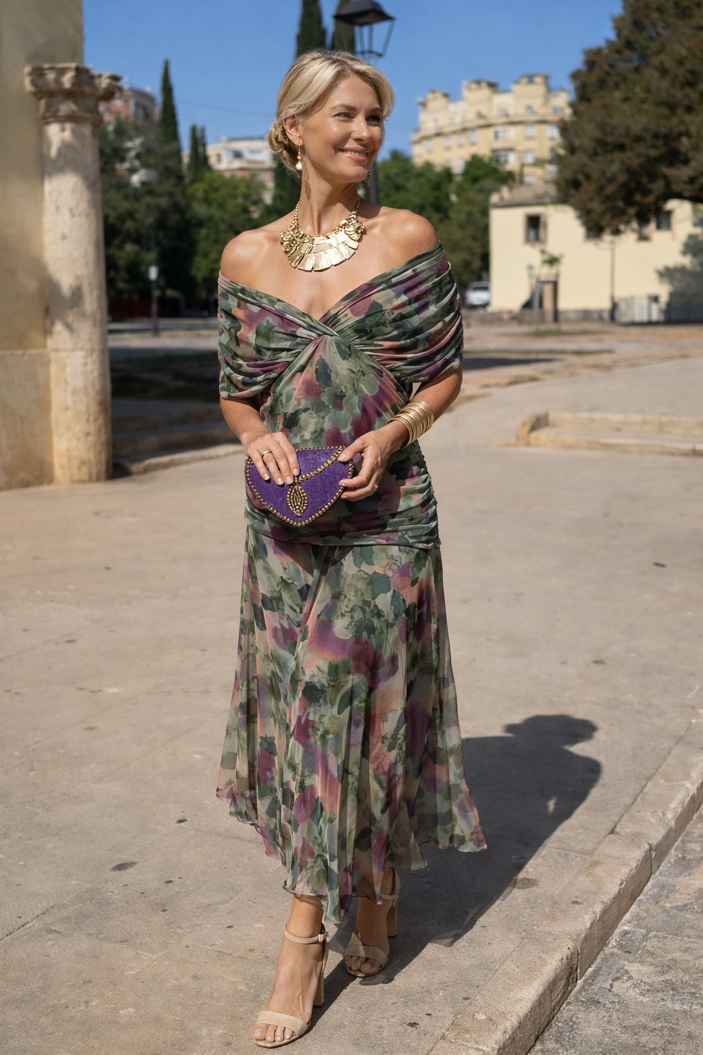 Robe longue maxi Danoir Paris Marella en tissu vert bouteille avec détails élégants, vue de face sur un fond neutre.
