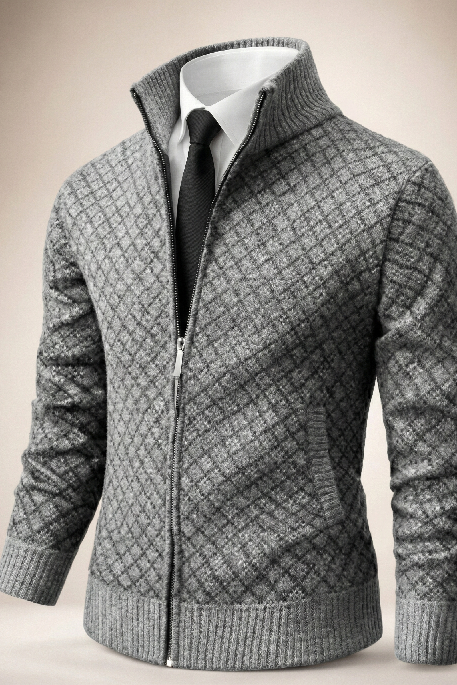 Cardigan décontracté de luxe Oliver par Danoir Paris, en noir, taille XS, avec texture douce et style élégant.