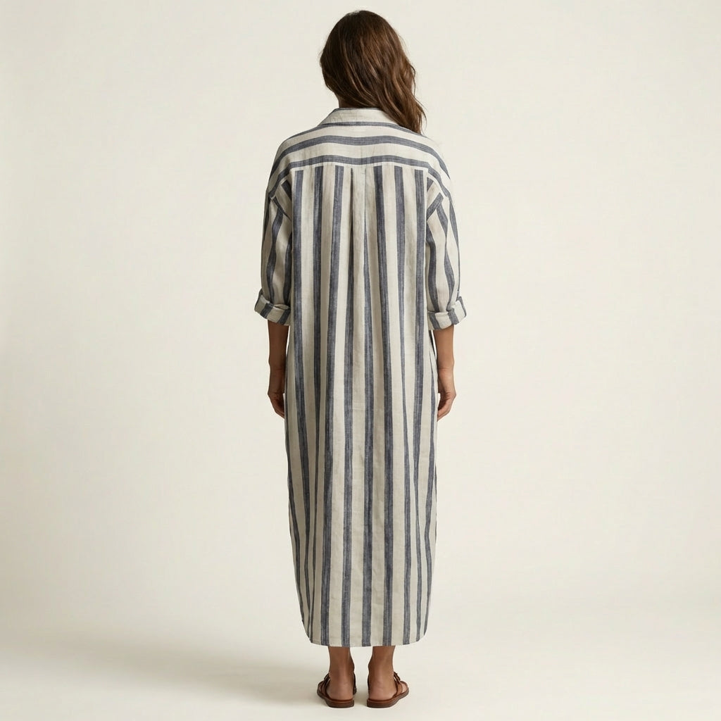 Robe longue rayée Danoir Paris Carra, robe maxi élégante avec motifs rayés, parfait pour une tenue sophistiquée.