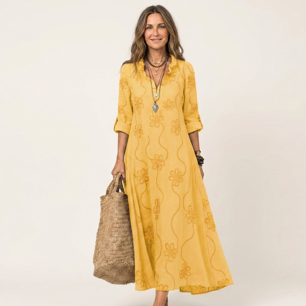 Robe maxi Mariam en coton-lin avec broderie florale ton sur ton, vêtement d'été léger et élégant de Danoir Paris.