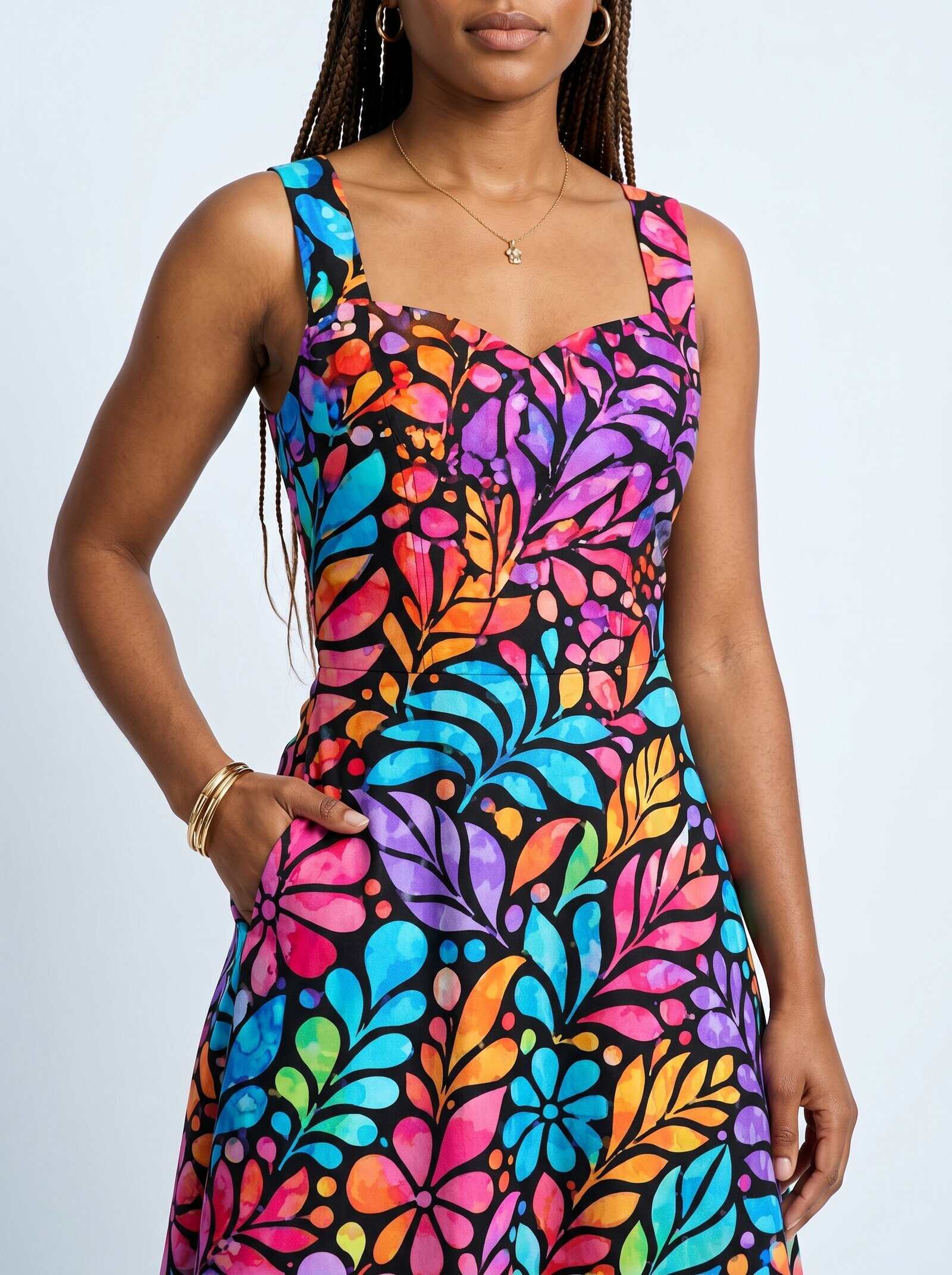 Robe corselet Rangi de Danoir Paris, robe élégante en tissu noir avec détails en dentelle, portée ajustée et style sophistiqué.