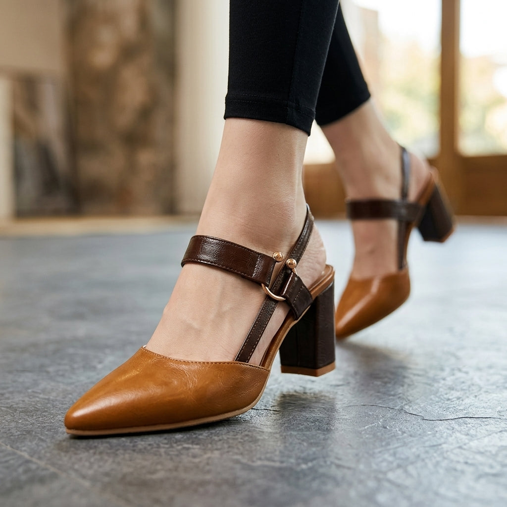 Mules à talons Danoir Paris Alana en cuir noir avec bride élégante et semelle en caoutchouc, vue de face.
