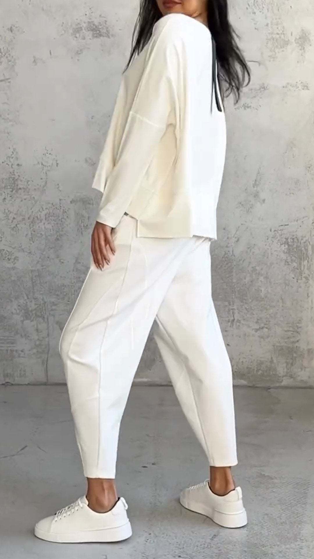 Ensemble décontracté Madison de Danoir Paris, vêtements chic et confortables, aperçu de la tenue sur mannequin.