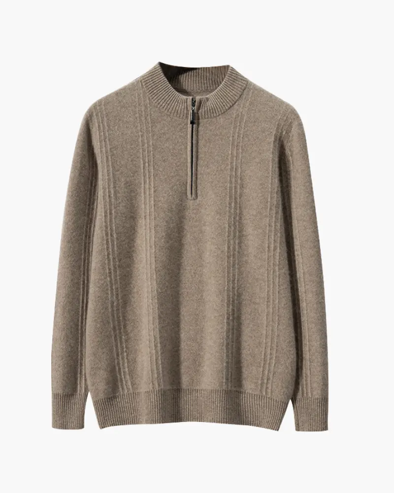 Pull en cachemire beige à col montant mi-zip en maille côtelée de la marque Old Money.
