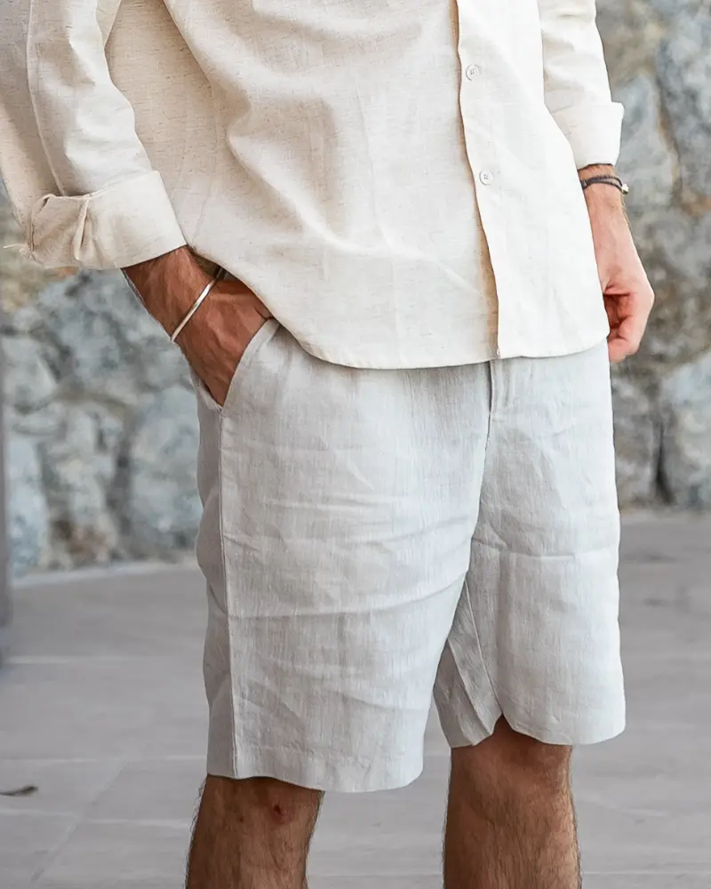 Shorts en lin beige Casablanca de la marque Old Money, style premium et tissu léger pour un look décontracté.