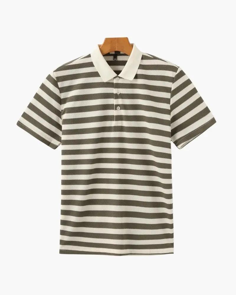 Polo Shoreline Old Money noir en coton avec col classique et manches courtes, vue de face.