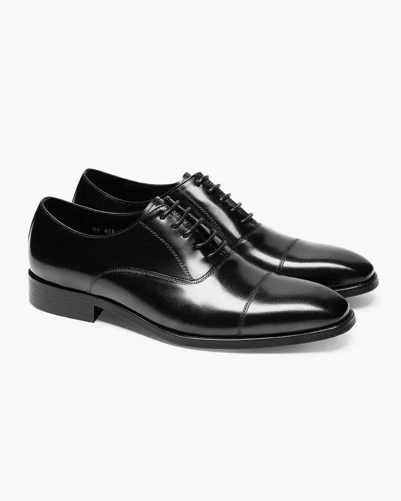 Chaussures en cuir classiques de la marque Old Money, noires, taille EU 38 / US 5 / UK 4, vues de face.