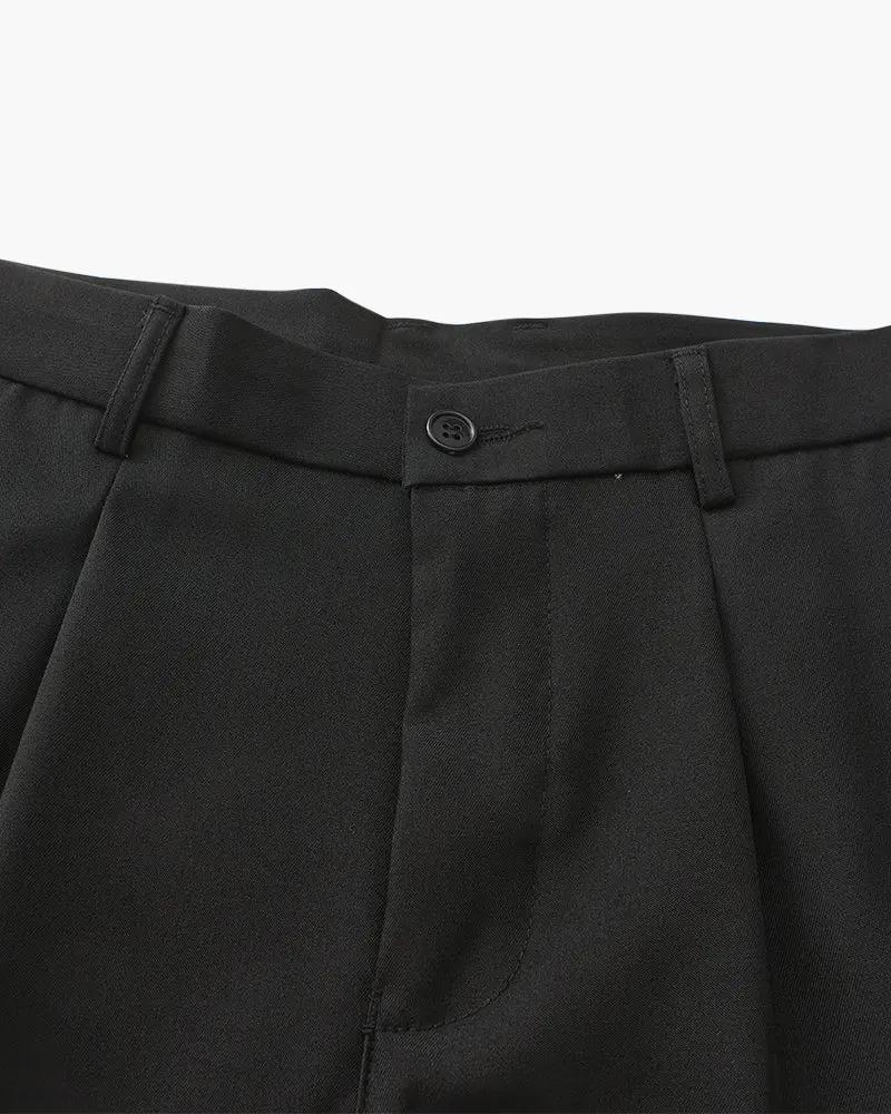 Pantalon Paris Large avec coupe ample de la marque Old Money, en tissu noir, vue de face sur fond blanc.