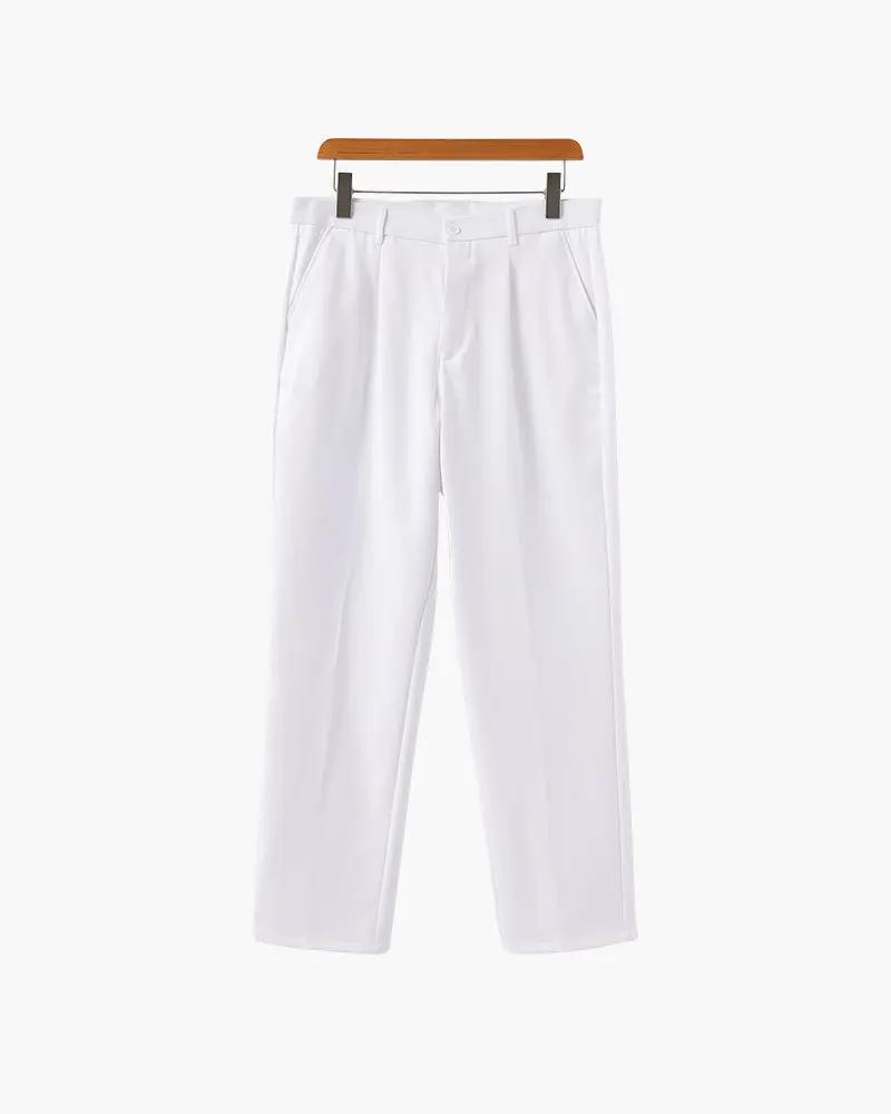 Pantalon Paris large taille de la marque Old Money, coupe ample, couleur noire, tissu élégant, porté sur un modèle.
