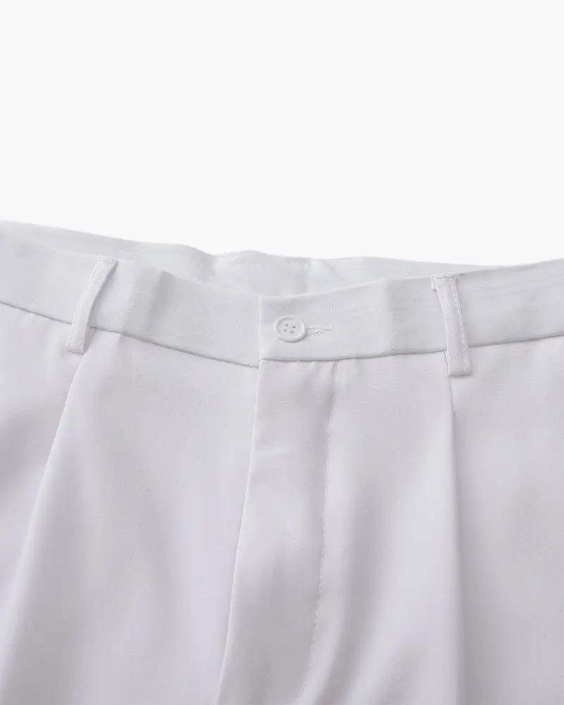 Pantalon large Paris de la marque Old Money en tissu noir, coupe ample et élégante, vue de face sur un fond neutre.
