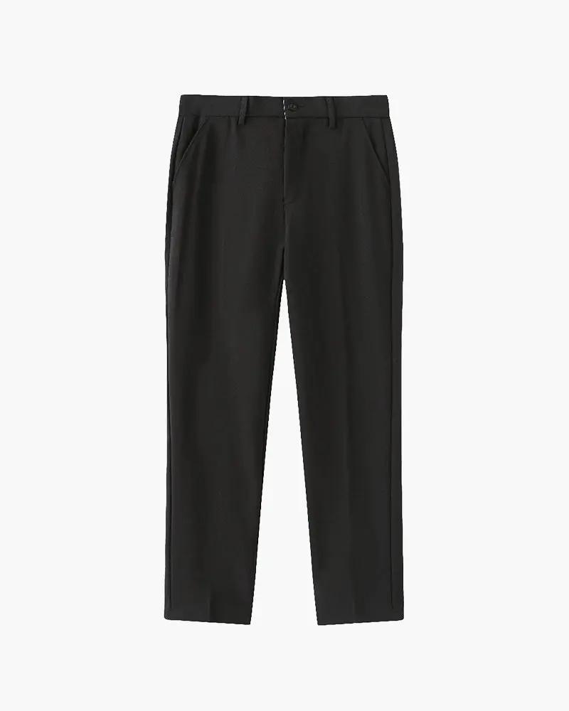 Pantalon stretch noir Augusto de la marque Old Money, coupe ajustée, vue de face sur fond blanc.