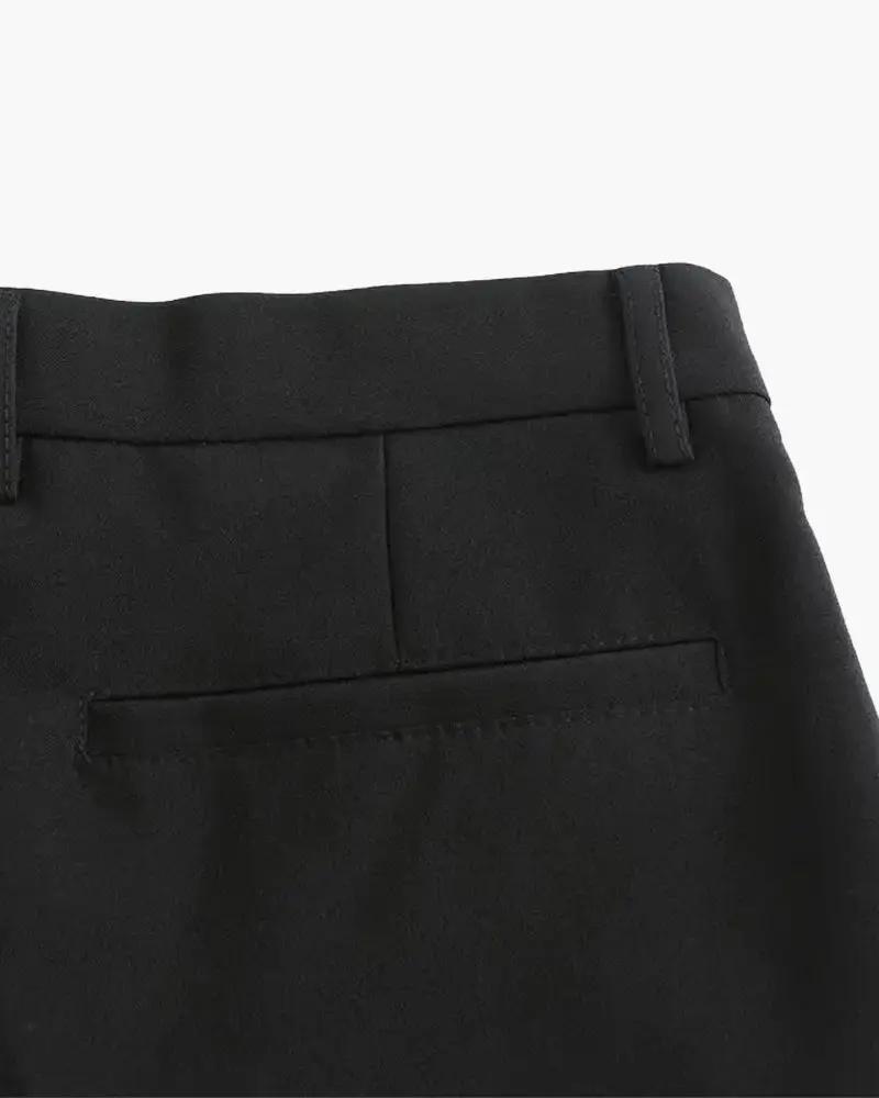 Pantalon extensible noir Augusto de la marque Old Money, coupe ajustée et confortable, vue de face.
