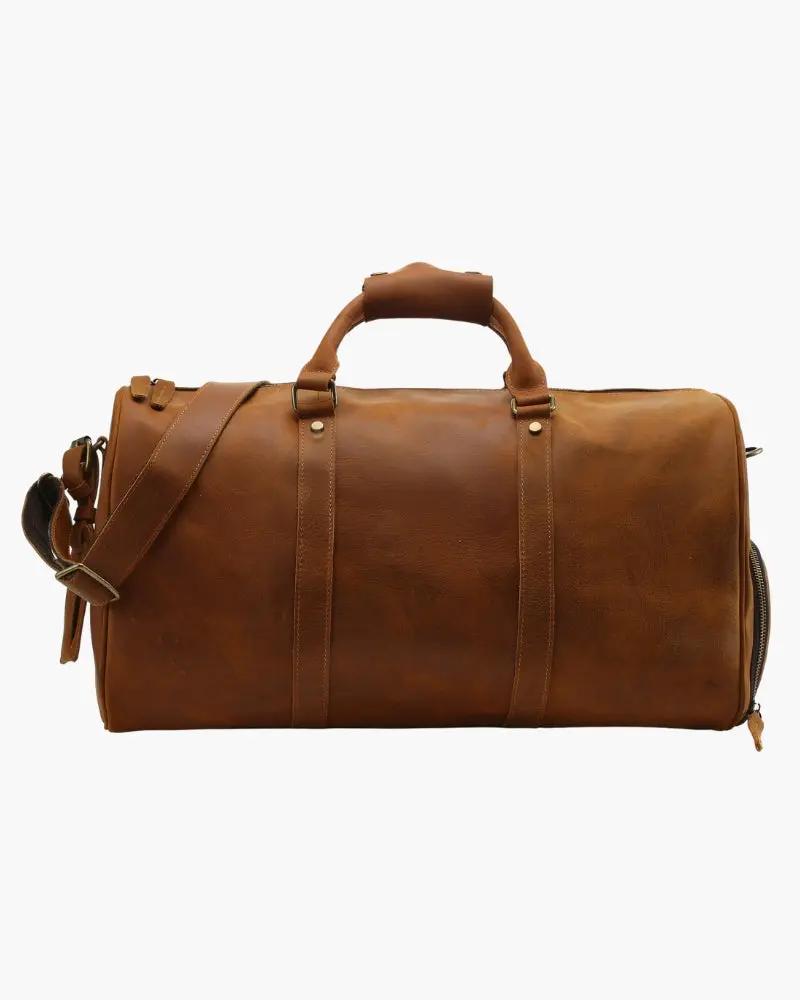Sac de voyage en cuir Old Money Montague Duffle marron avec poignées et fermeture éclair, vue de face.