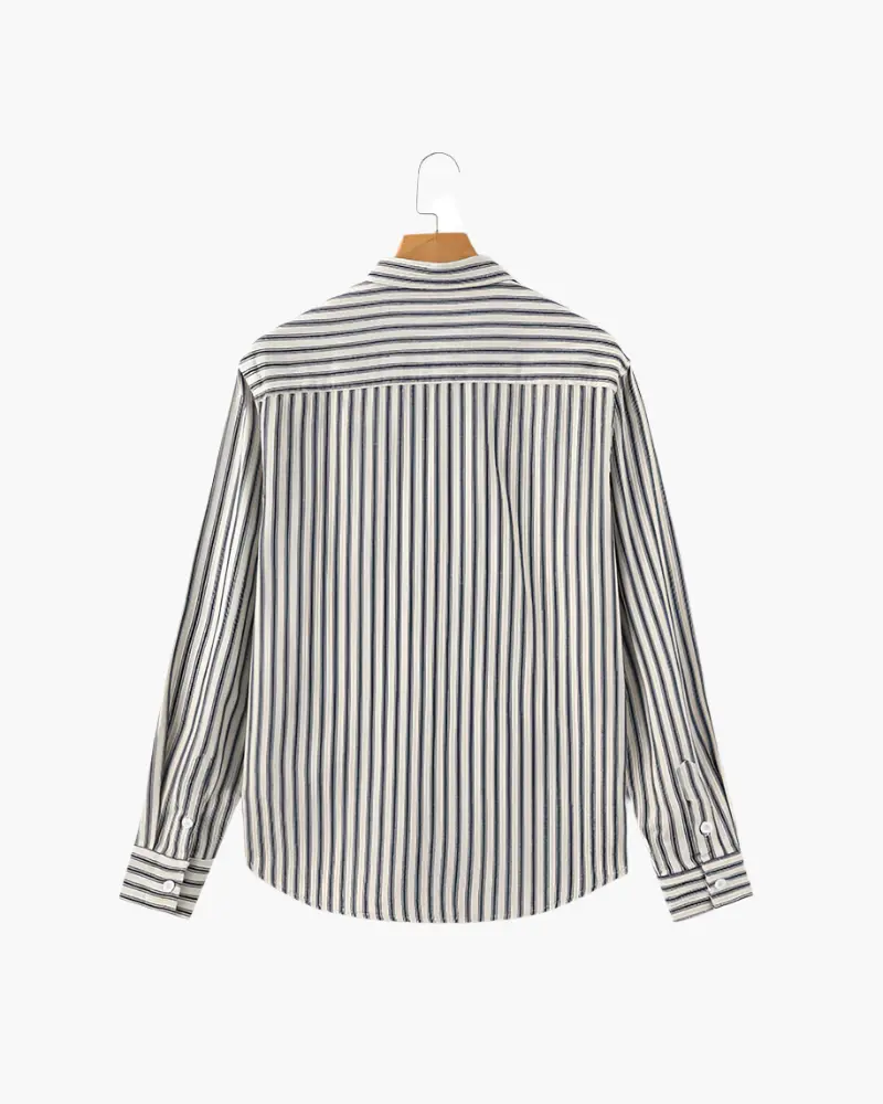 Chemise à rayures pour hommes de la marque Old Money, détail des rayures brunes et coupe élégante.
