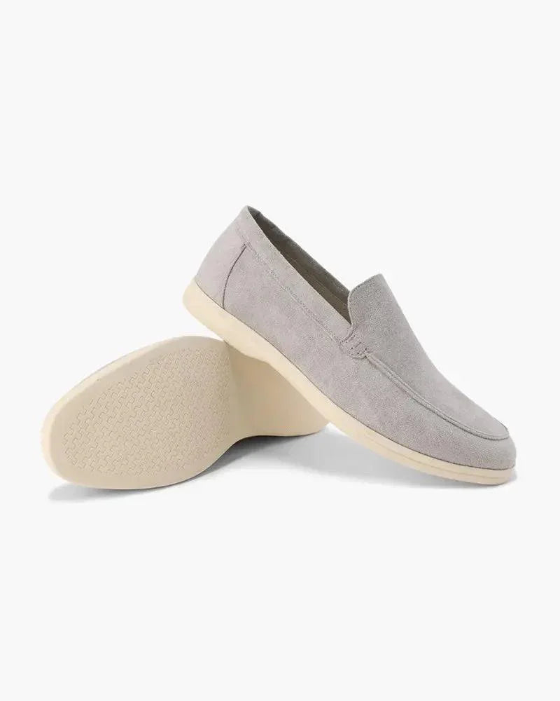 Mocassins en daim Old Money de couleur moka pour homme, pointure 39 EU, finition élégante et confortable.