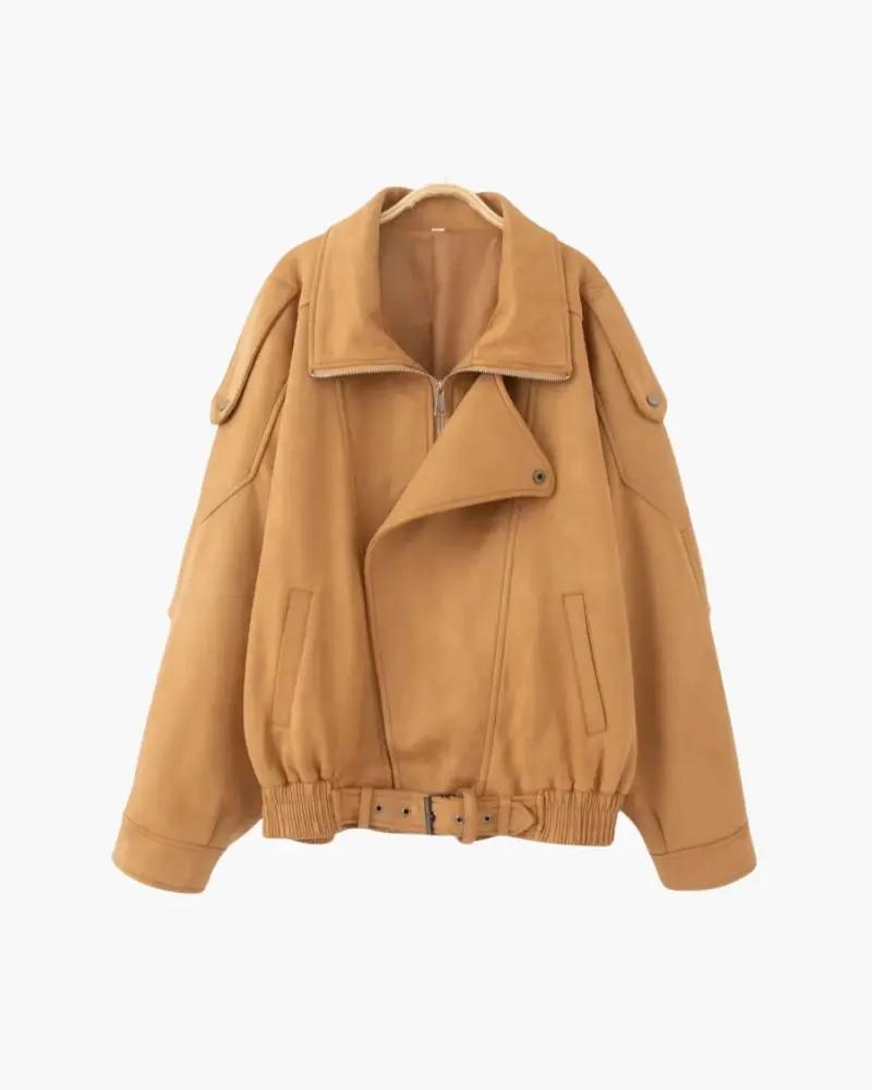Veste en daim vintage Old Money Women, coupe drapée, couleur marron, style élégant et intemporel pour femme.