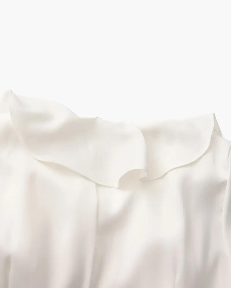 Robe midi à volants avec boutons en perles, marque Old Money Women, style élégant et féminin.